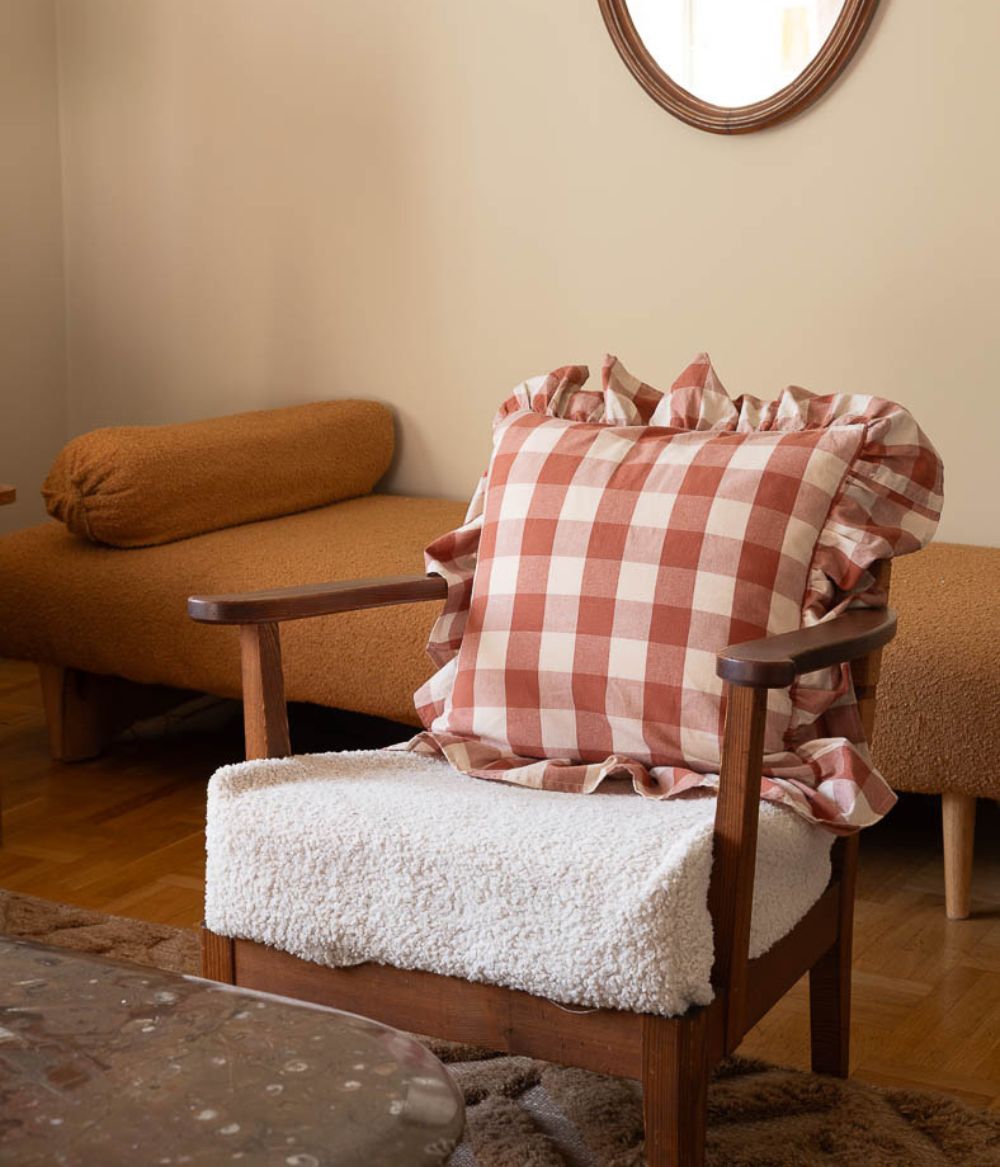 Frill cushion cover Bertel