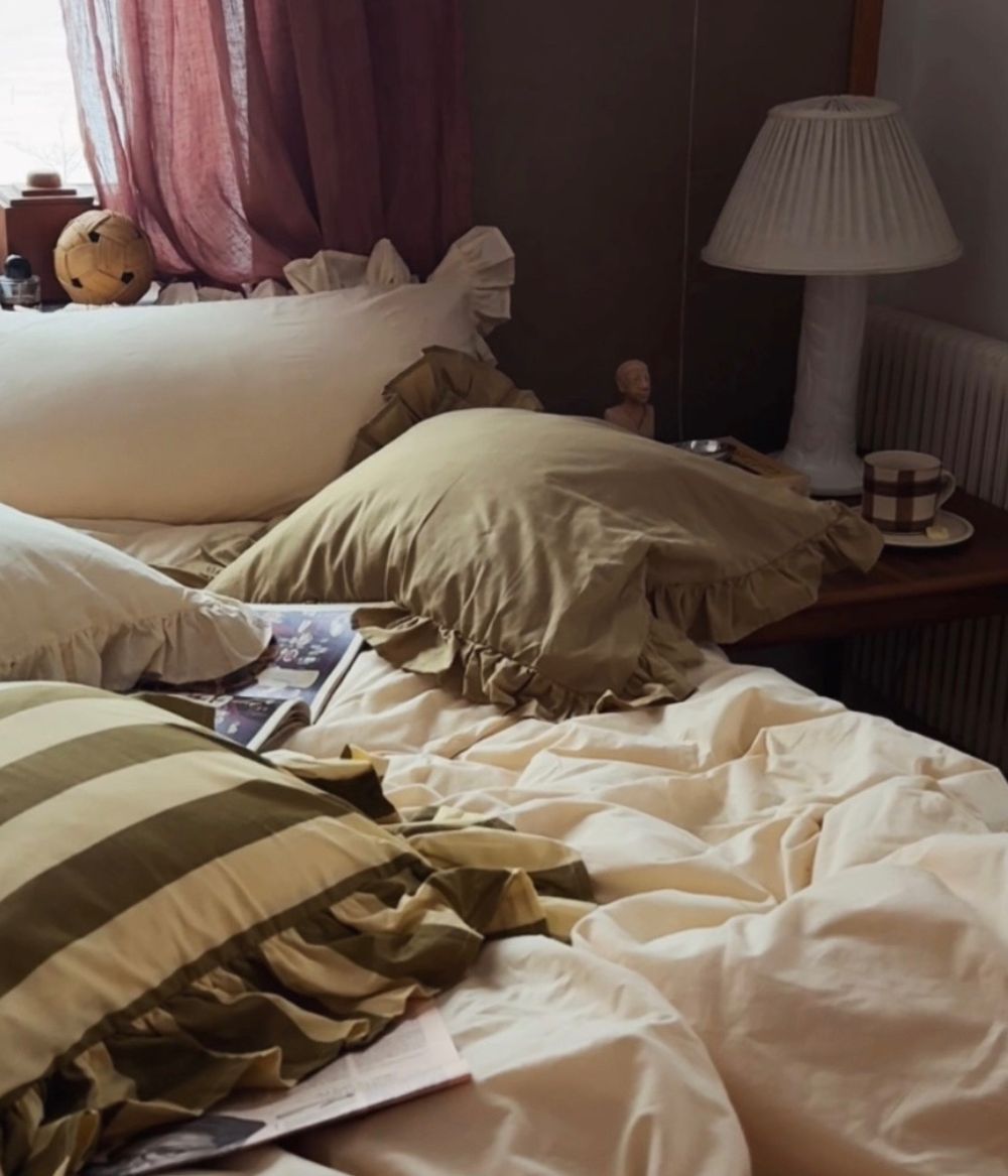Frill pillow case Bosco