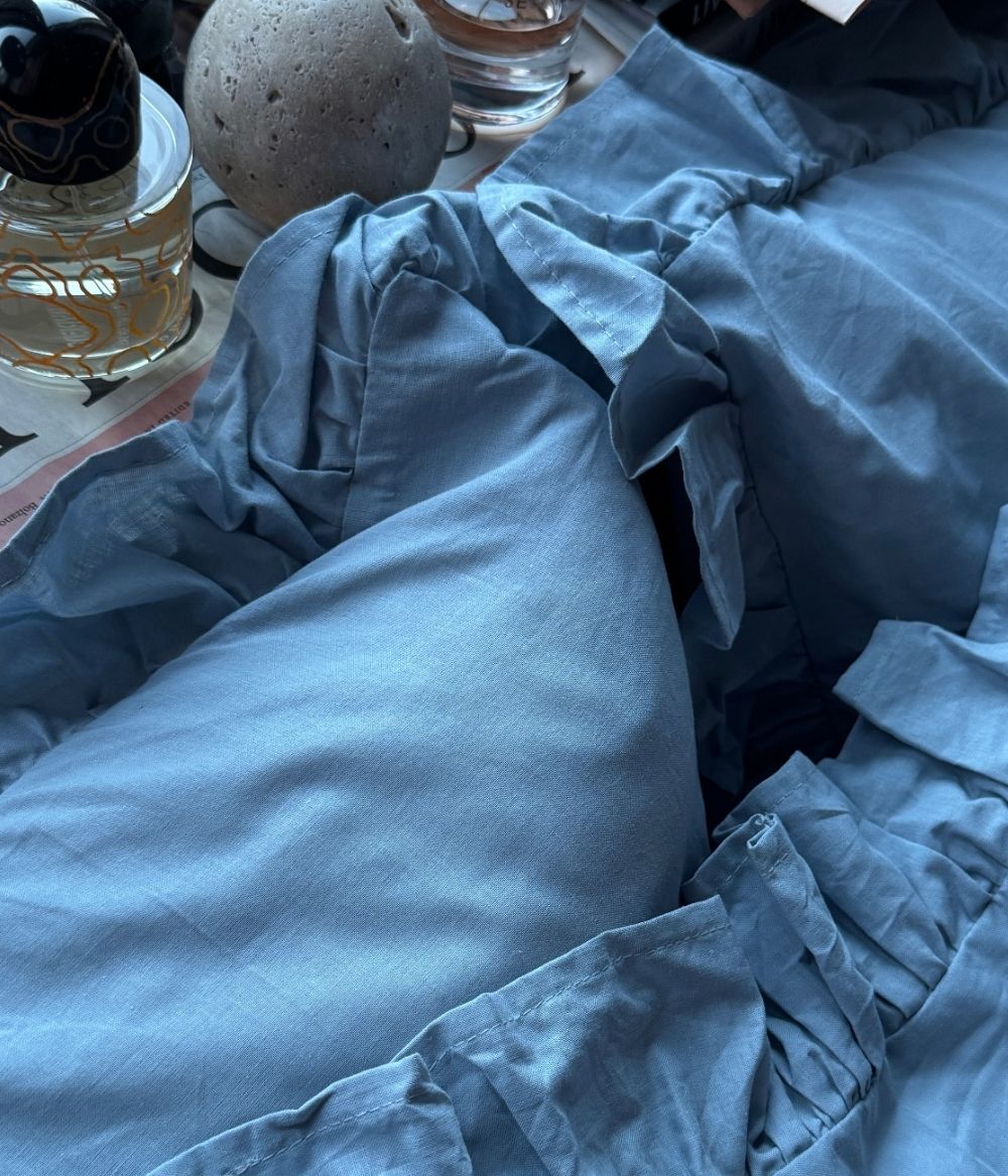 Frill pillow case Lake