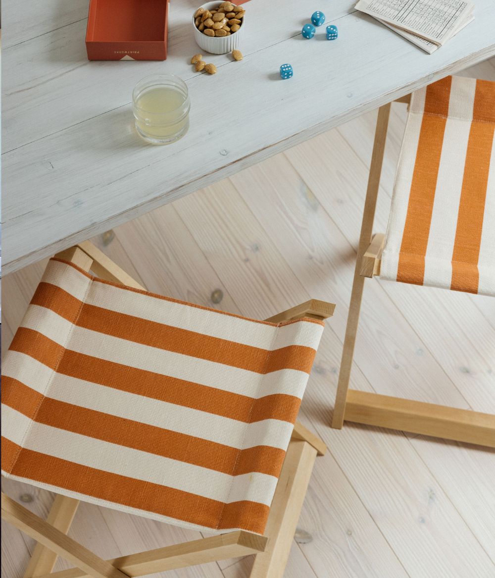 Folding stool +2