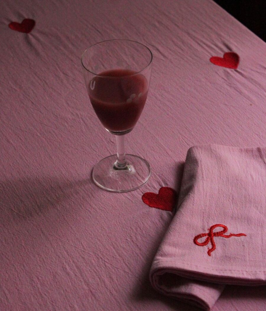 Tablecloth Pink Hearts (Pre-order) - Image 4