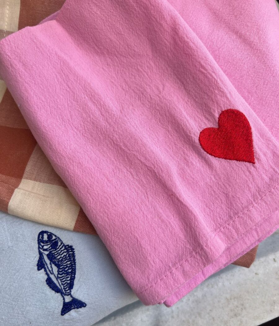 Napkin 4 pcs Pink Hearts (Pre-order) - Image 4