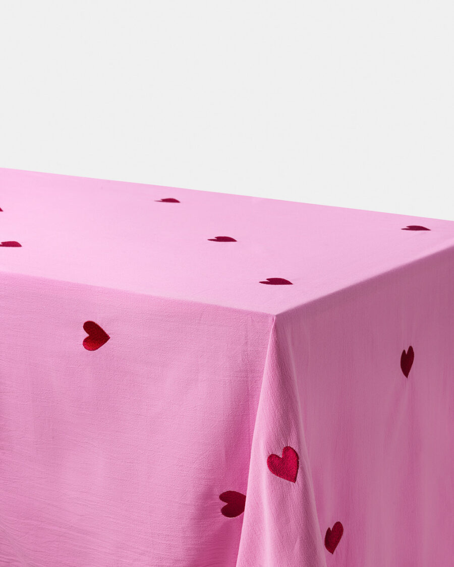 Tablecloth Pink Hearts (Pre-order)