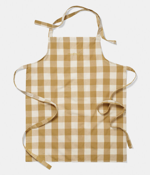 Apron Ruth